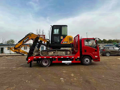 單橋8噸小挖機(jī)平板車(chē)