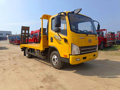 藍(lán)牌解放爬山虎7噸挖機(jī)托板車(chē)