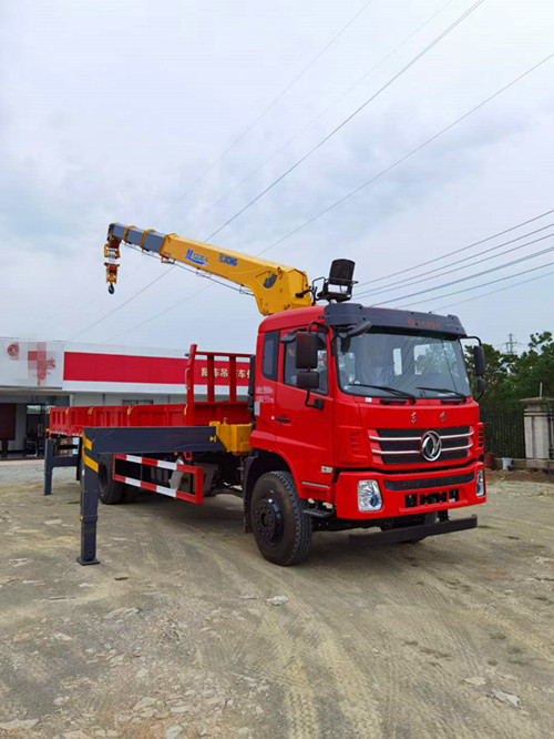 東風(fēng)K5后八輪12噸隨車(chē)吊