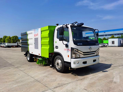 東風(fēng)3800軸距洗掃車(chē)